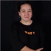 Estudiante, apta para todas las materias hasta 2o de la eso. En 3o y 4o apta para matemáticas, latín y lengua valenciana.